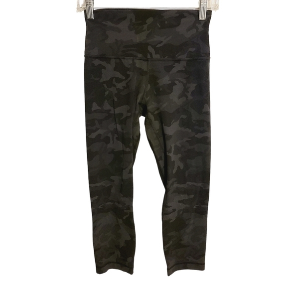 Lululemon | Women's Wunder Under High-Rise 25" Camo Tight Leggings (Size 6) - Picture 2 of 13